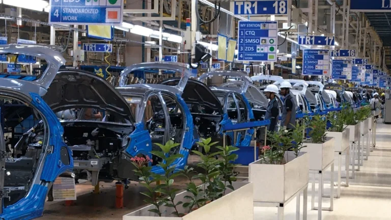 what are the advantages of automobile industry